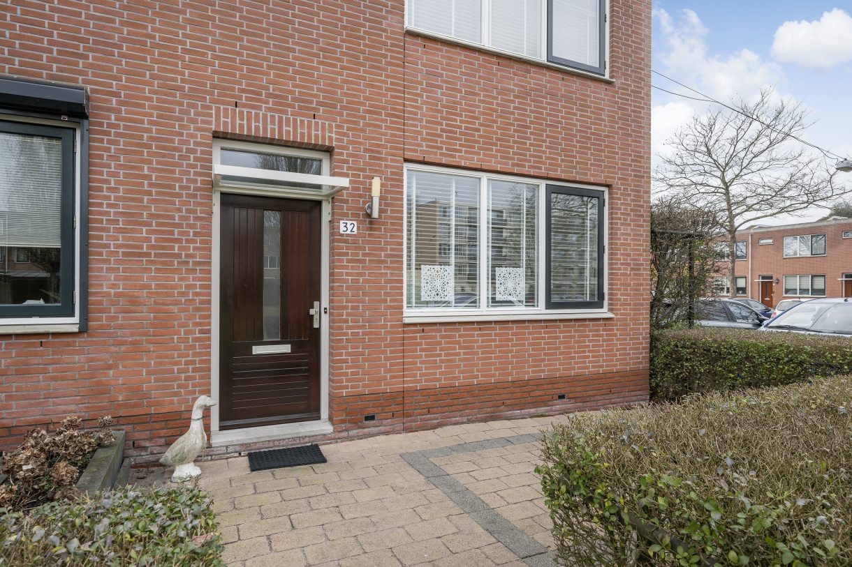 Te koop: Foto Woonhuis aan de Abraham Maatstraat 32 in Vlaardingen