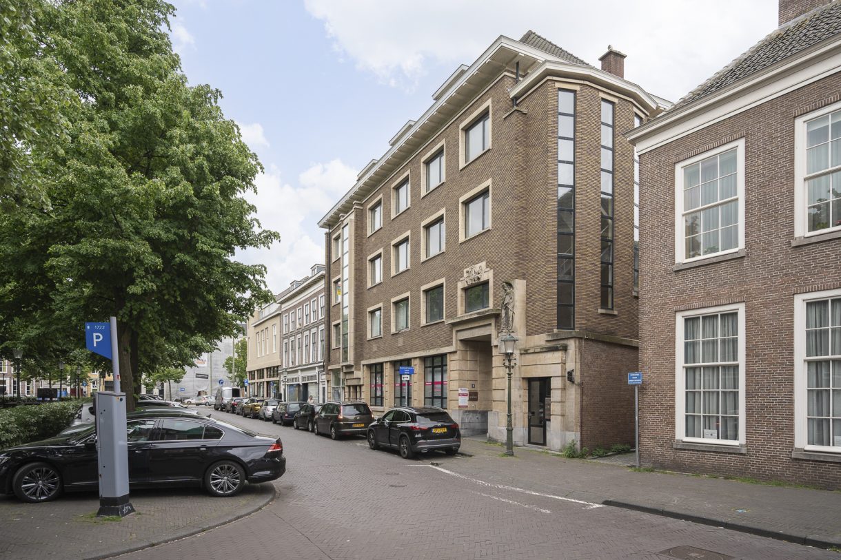 Te koop: Foto Appartement aan de Varkenmarkt 25 in 's-Gravenhage