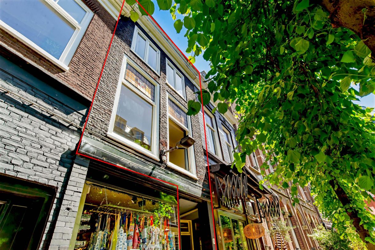 Te koop: Foto Appartement aan de Warmoesstraat 19 in Haarlem