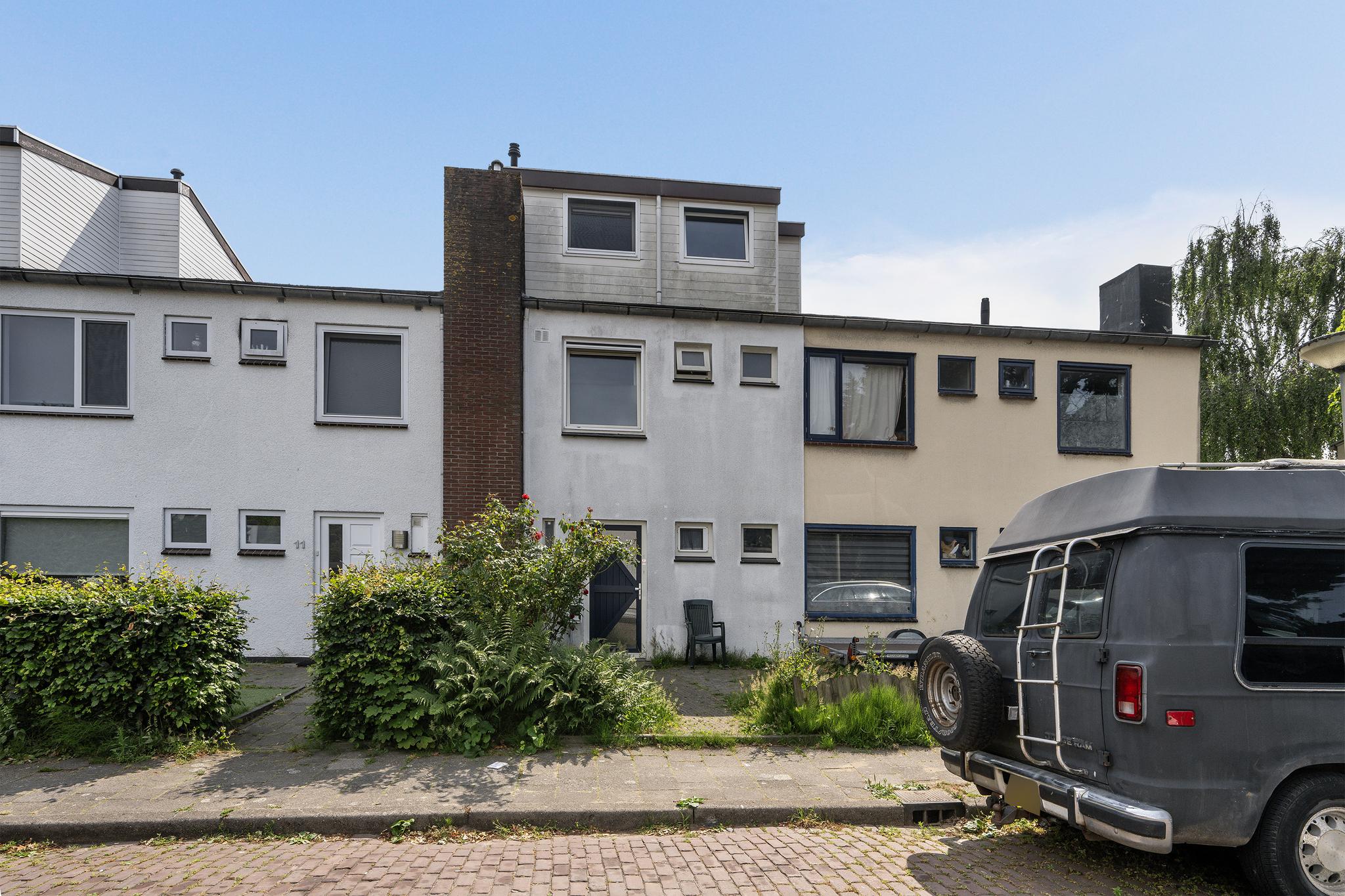 koop  Vlaardingen  Menadostraat 13 – Hoofdfoto