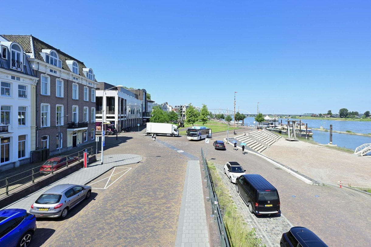 Te koop: Foto Appartement aan de Waalkade 81 in Nijmegen