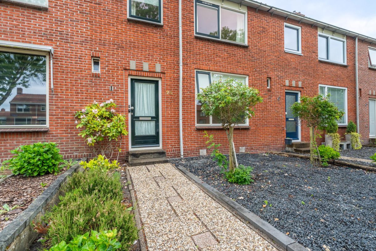 Te koop: Foto Woonhuis aan de Violenstraat 25 in Sappemeer