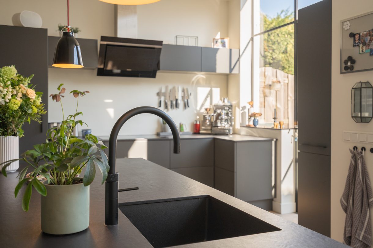 Te koop: Foto Woonhuis aan de Ten Hovestraat 86 in 's-Gravenhage