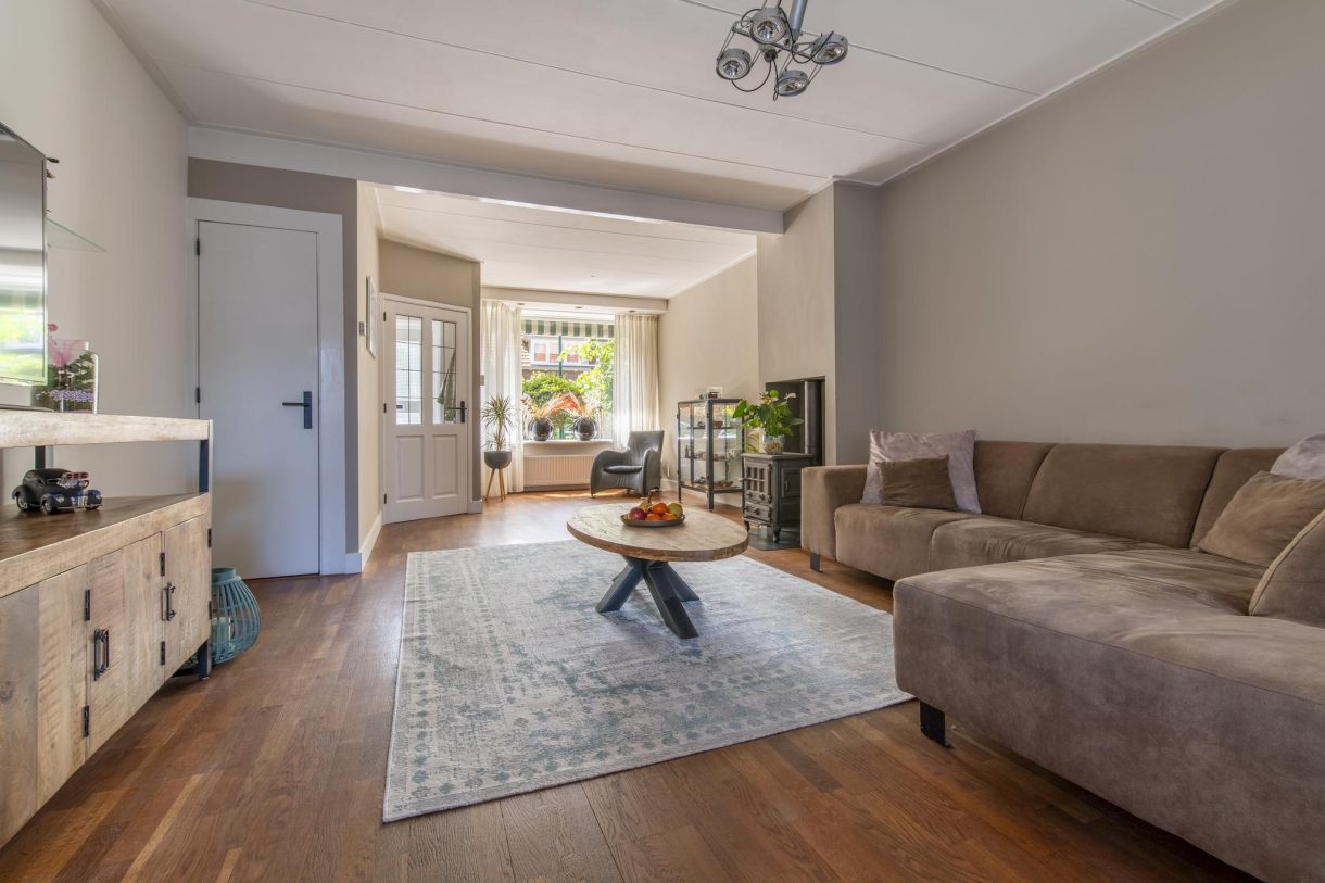 Te koop: Foto Woonhuis aan de Bilderdijkstraat 14 in Veenendaal