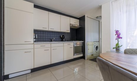 Te koop: Foto Woonhuis aan de Bilderdijkstraat 14 in Veenendaal