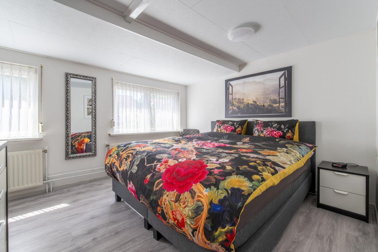 Te koop: Foto Woonhuis aan de Bilderdijkstraat 14 in Veenendaal