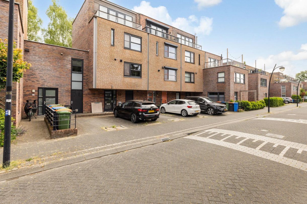 Te koop: Foto Woonhuis aan de Ubachsberg 15 in Amersfoort