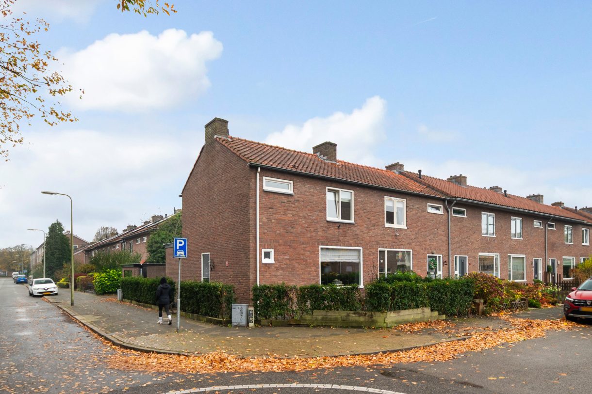 Te koop: Foto Woonhuis aan de Wielewaalstraat 108 in Amersfoort