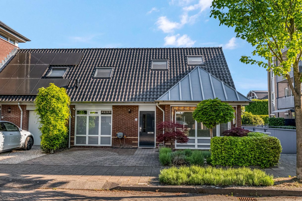 Te koop: Foto Woonhuis aan de De Clercqstraat 15 in Veenendaal