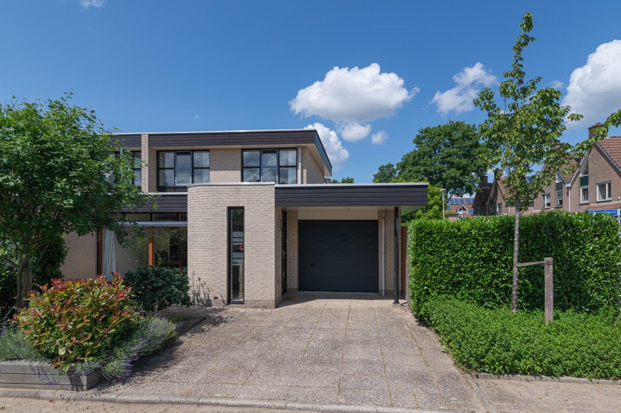 Te koop: Foto Woonhuis aan de Hertogenborch 16 in Houten