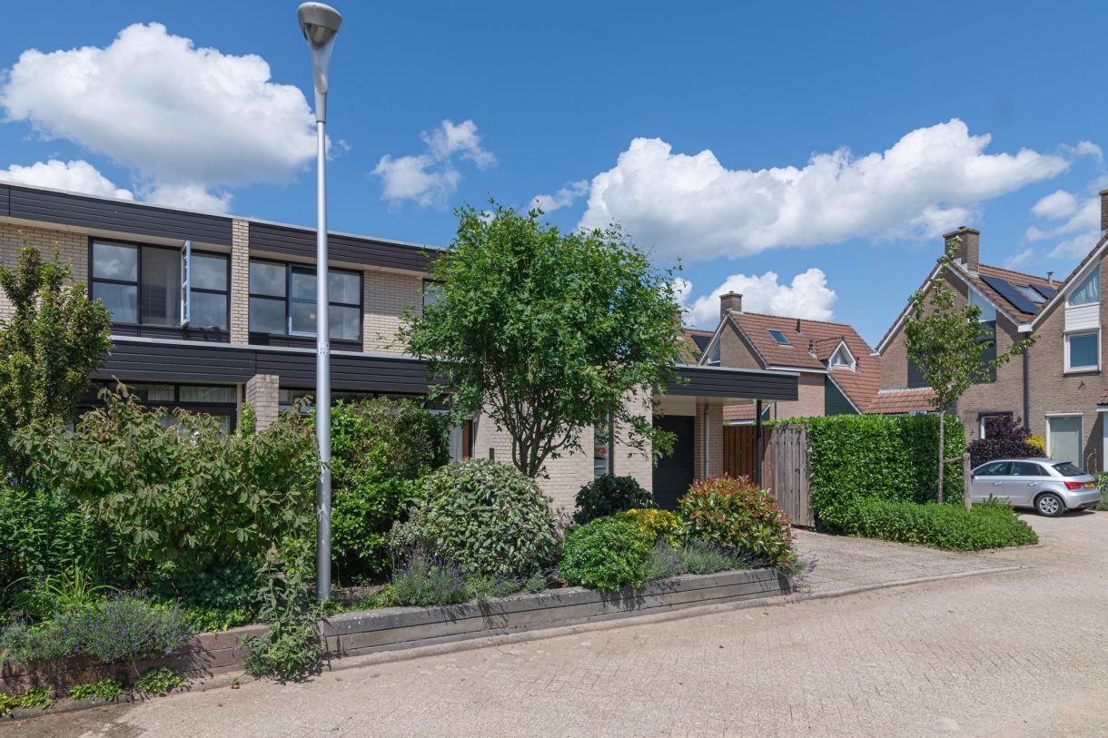 Te koop: Foto Woonhuis aan de Hertogenborch 16 in Houten