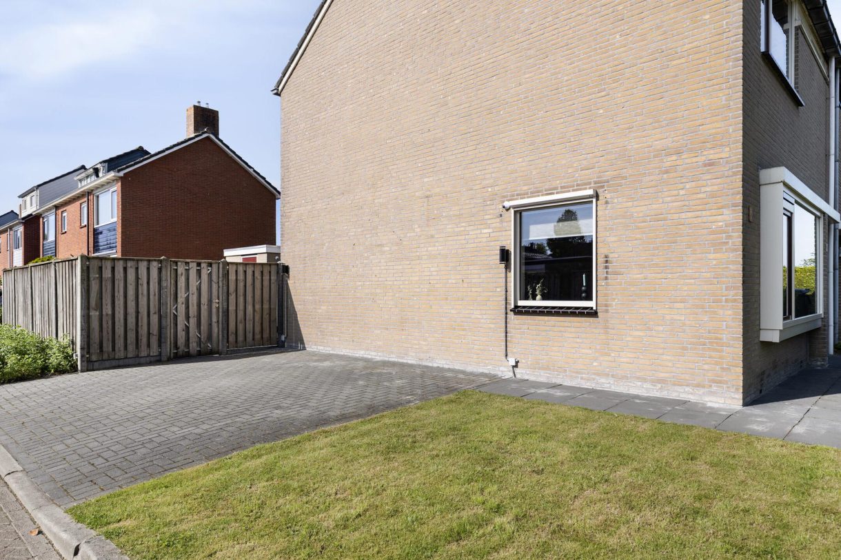 Te koop: Foto Woonhuis aan de Karel Doormanstraat 4 in Bedum