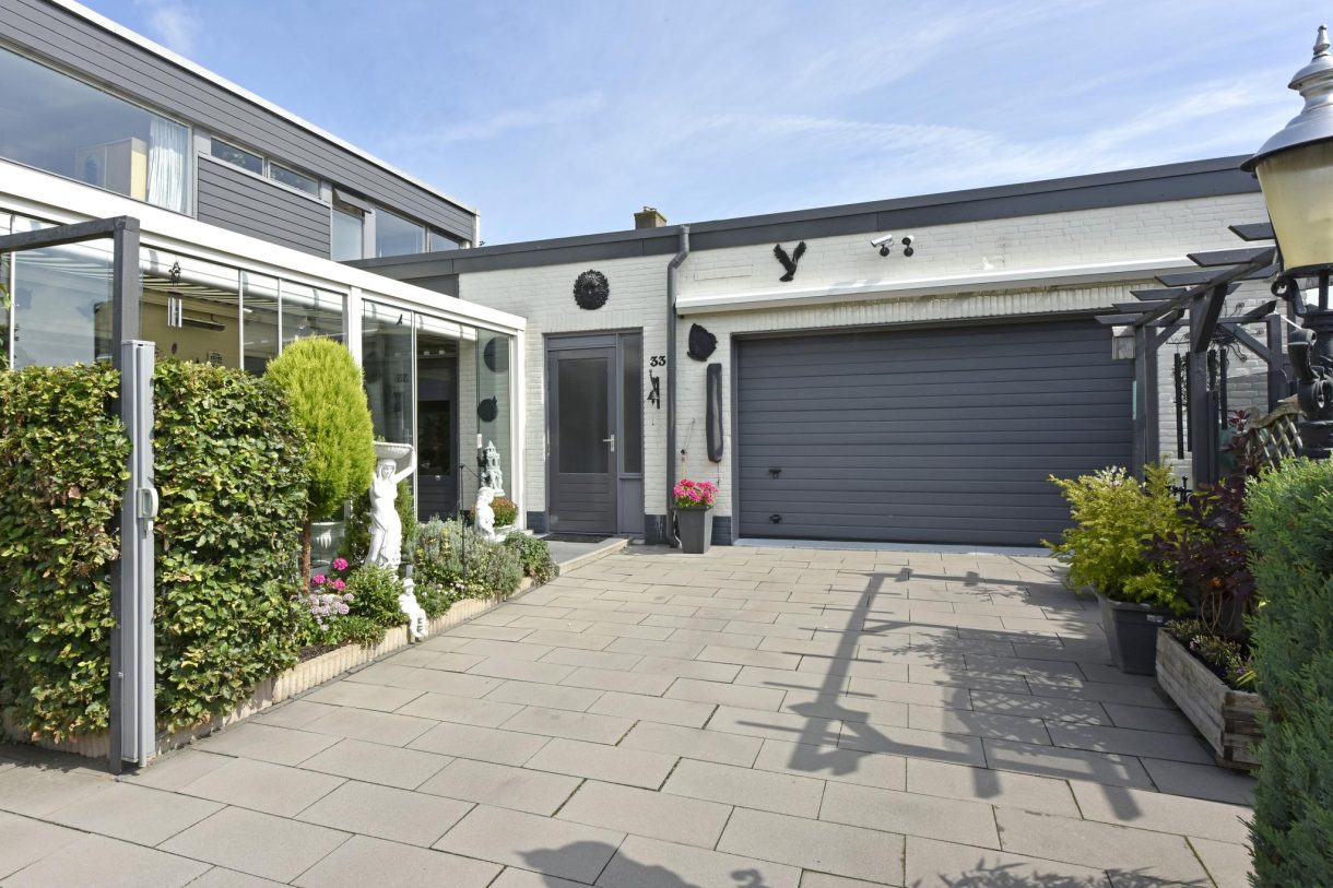 Te koop: Foto Woonhuis aan de Bloemenstraat 33 in Ter Aar