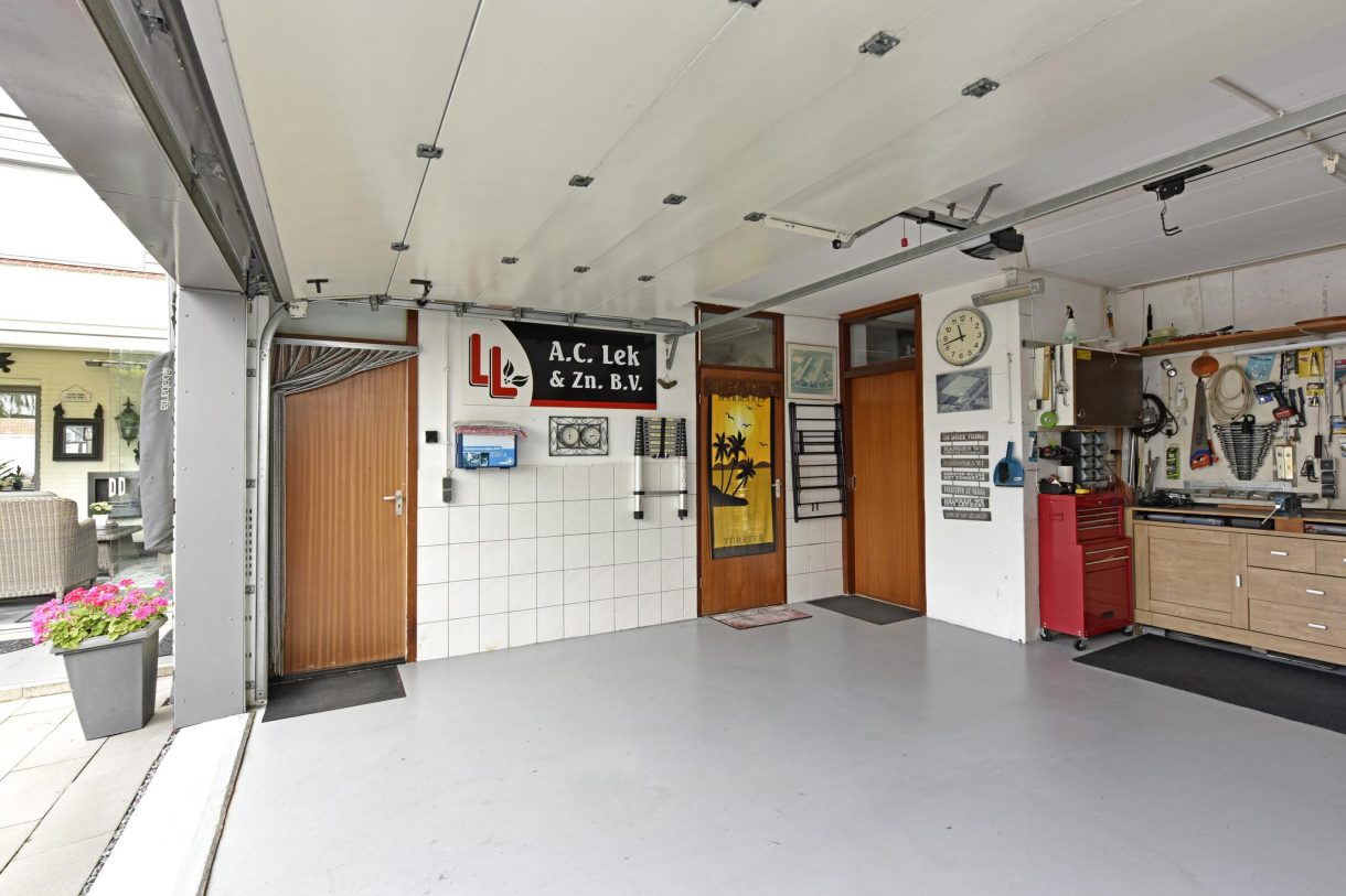 Te koop: Foto Woonhuis aan de Bloemenstraat 33 in Ter Aar