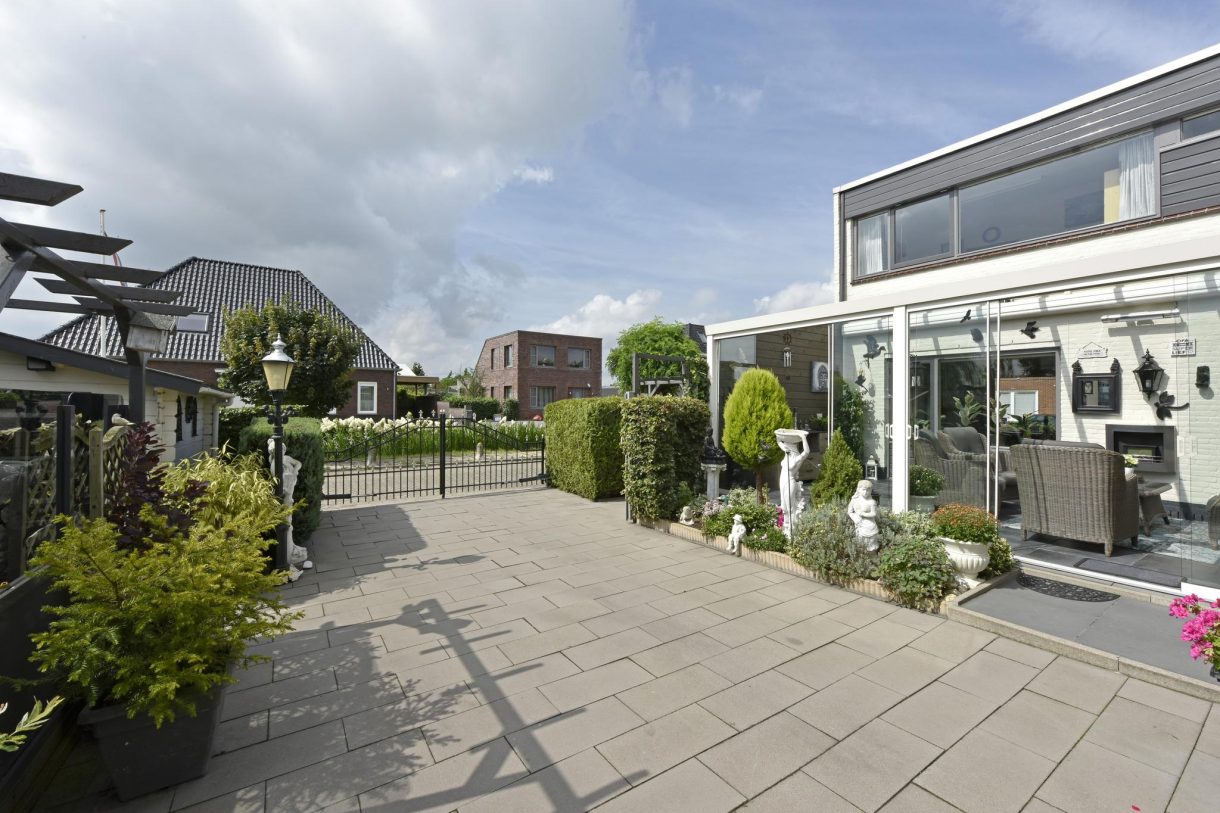 Te koop: Foto Woonhuis aan de Bloemenstraat 33 in Ter Aar