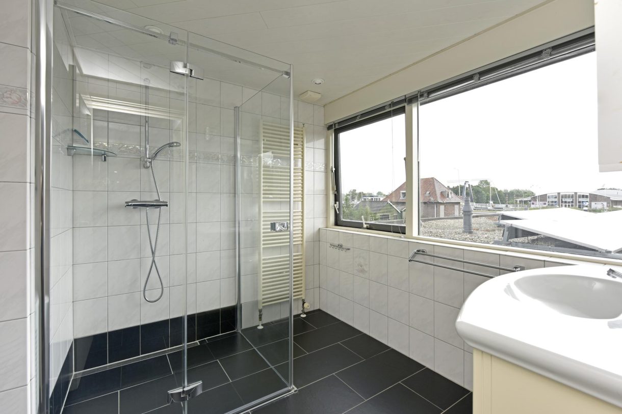 Te koop: Foto Woonhuis aan de Bloemenstraat 33 in Ter Aar