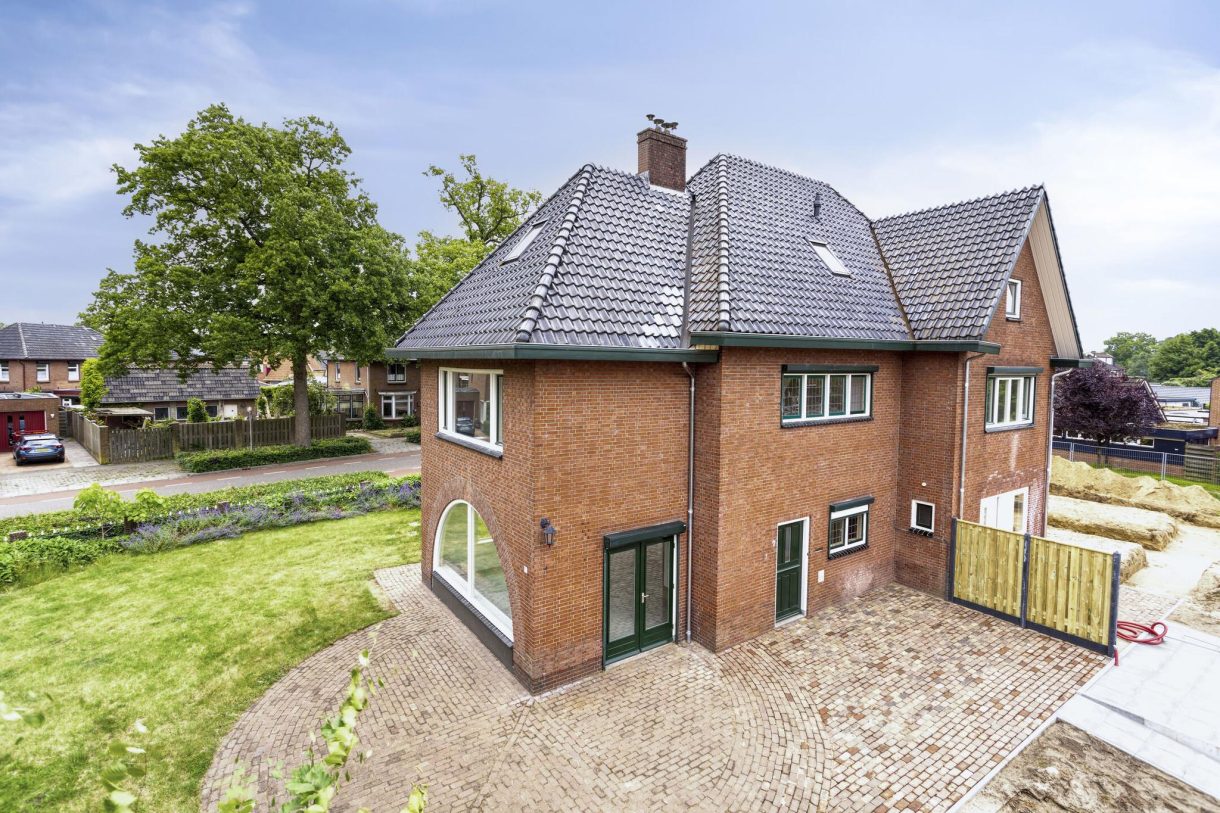 Te koop: Foto Woonhuis aan de Plein-Zuid 7 in Aalten