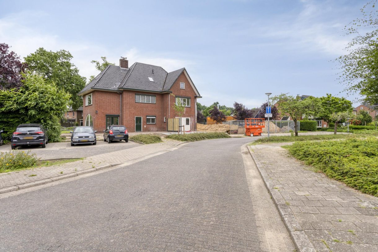 Te koop: Foto Woonhuis aan de Plein-Zuid 7 in Aalten