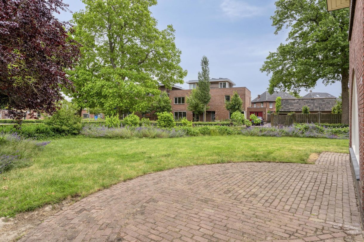 Te koop: Foto Woonhuis aan de Plein-Zuid 7 in Aalten