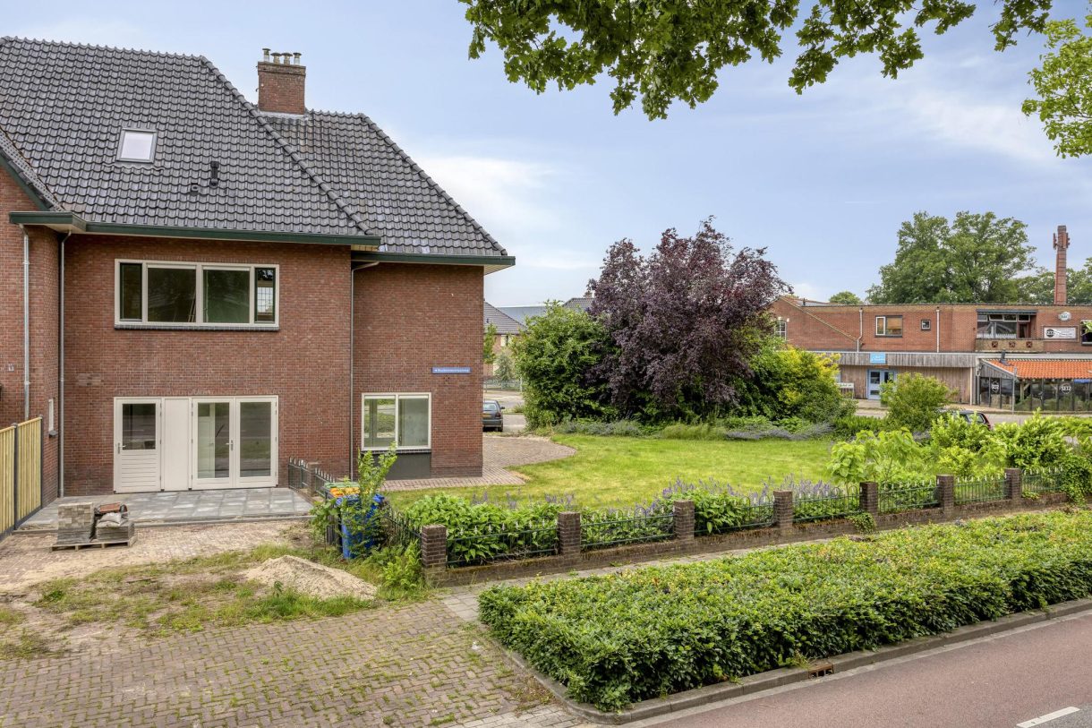 Te koop: Foto Woonhuis aan de Plein-Zuid 7 in Aalten
