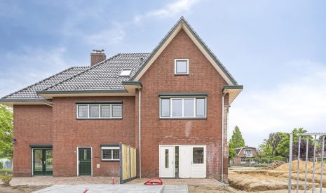 Hoofdfoto van Aalten Plein-Zuid 7A