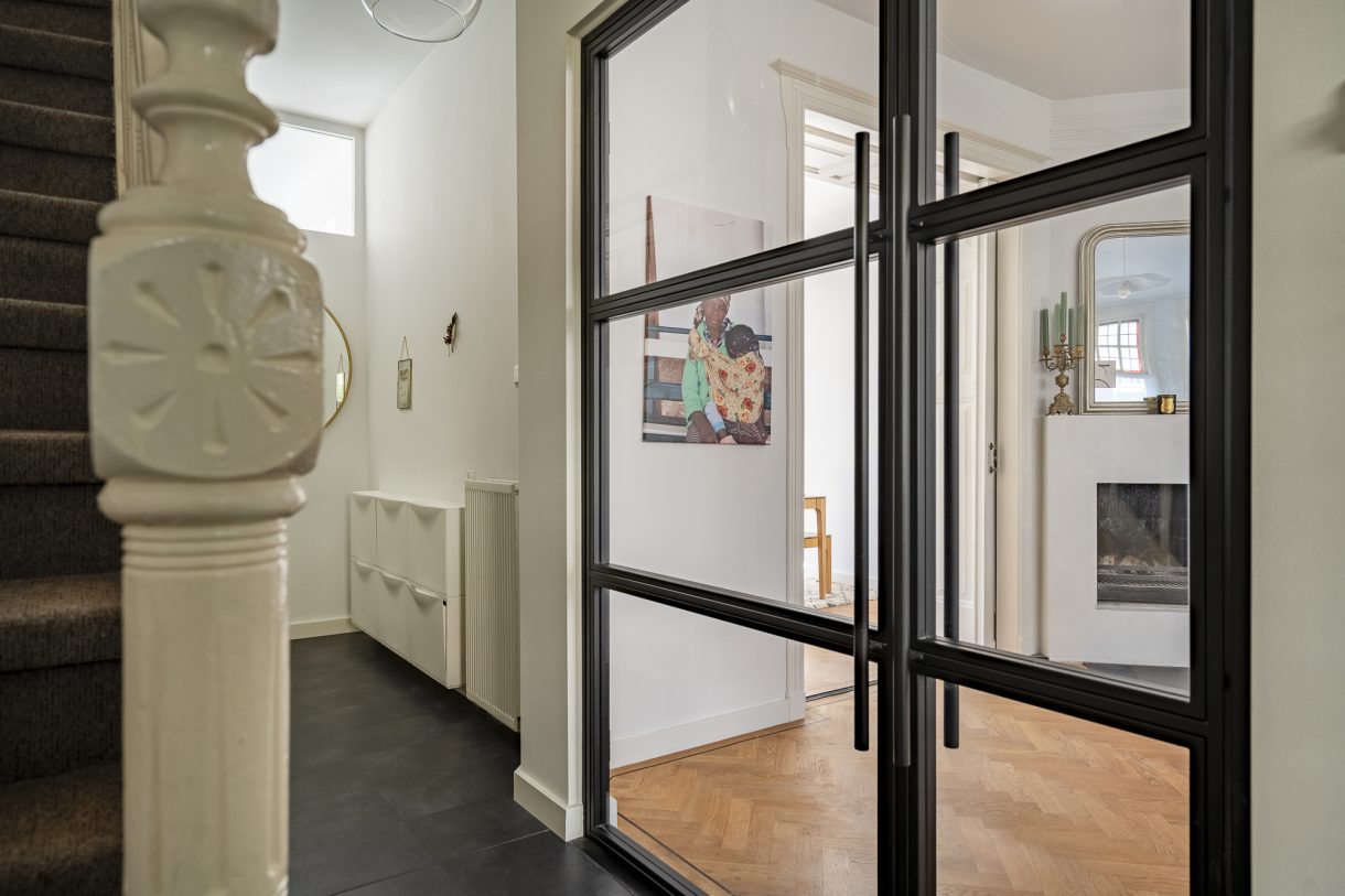 Te koop: Foto Woonhuis aan de Vivienstraat 12 in 's-Gravenhage