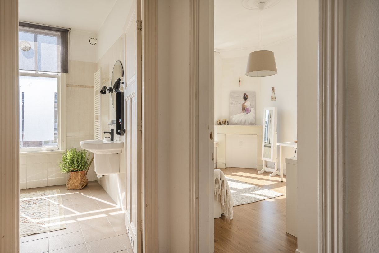 Te koop: Foto Woonhuis aan de Vivienstraat 12 in 's-Gravenhage