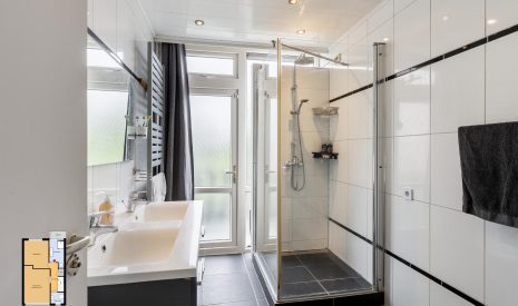 Te koop: Foto Woonhuis aan de Marinus van der Stoepstraat 8 in Vlaardingen