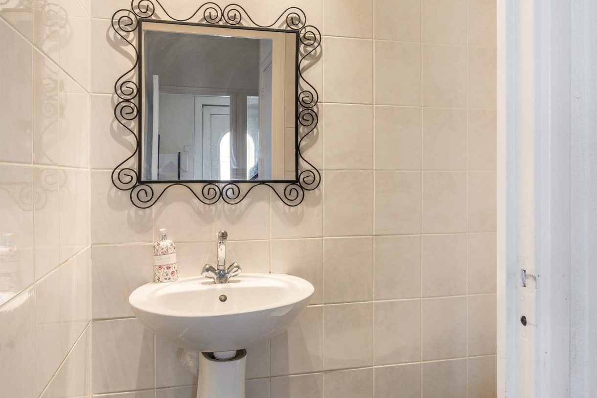 Te koop: Foto Woonhuis aan de Marinus van der Stoepstraat 8 in Vlaardingen