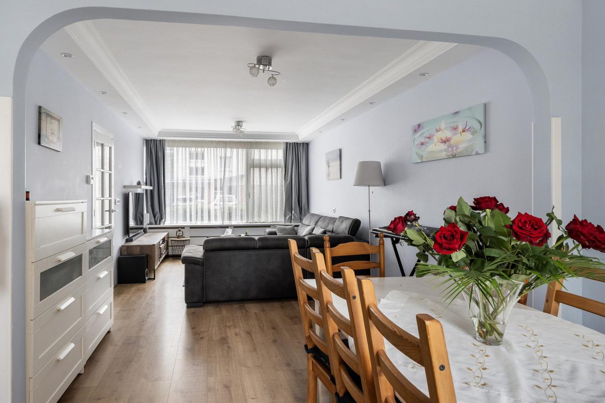 Te koop: Foto Woonhuis aan de Marinus van der Stoepstraat 8 in Vlaardingen