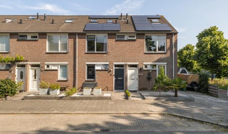 Te koop: Foto Woonhuis aan de Vaartuigenlaan 4 in Woerden