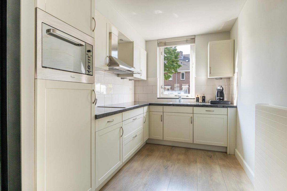 Te koop: Foto Woonhuis aan de Vaartuigenlaan 4 in Woerden