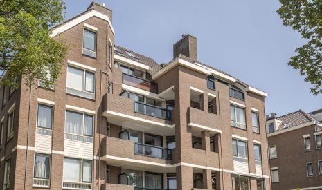 koop  's-Gravenhage  Johan van Oldenbarneveltlaan 27G – Hoofdfoto
