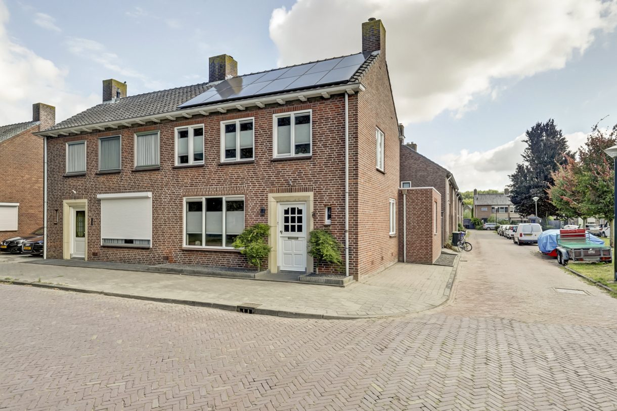 Te koop: Foto Woonhuis aan de van de Poelstraat 7 in Raamsdonksveer