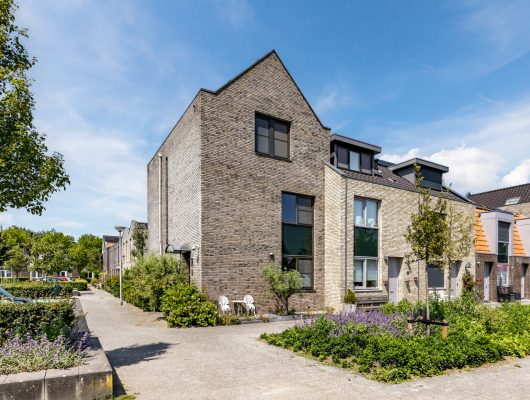 Hoofdfoto van Bodegraven Boterbloem 14