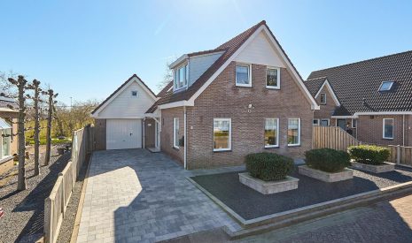 Hoofdfoto van Oosthuizen Driemorgenweg 3