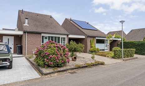 Te koop: Foto Woonhuis aan de Bevelandselaan 7 in Heythuysen