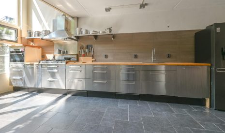 Te koop: Foto Woonhuis aan de Gravinnesteeg 8 in Haarlem