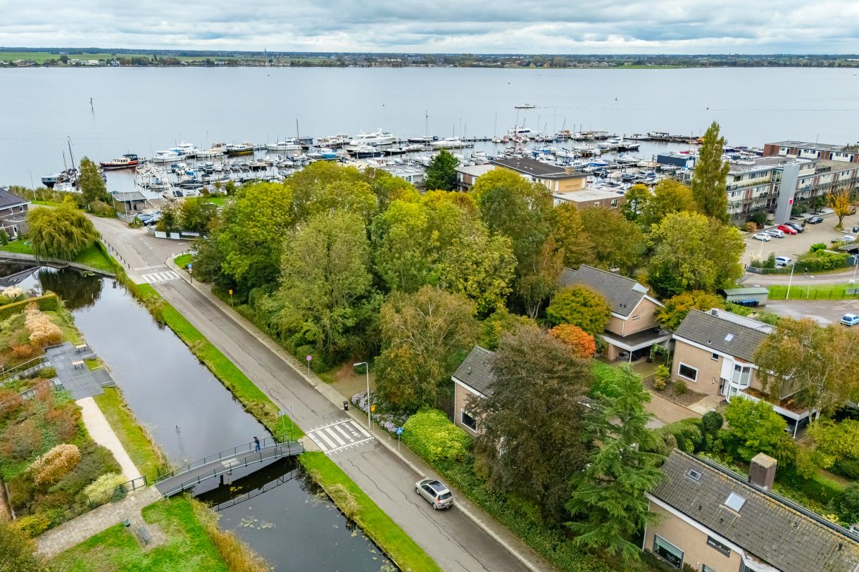 Te koop: Foto Woonhuis aan de Langeweg 86 in Roelofarendsveen