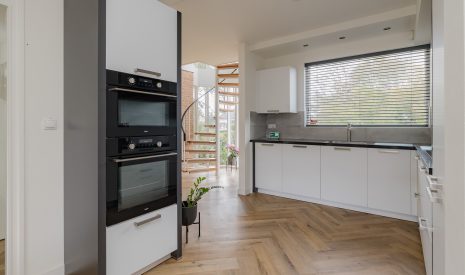 Te koop: Foto Woonhuis aan de Langeweg 86 in Roelofarendsveen