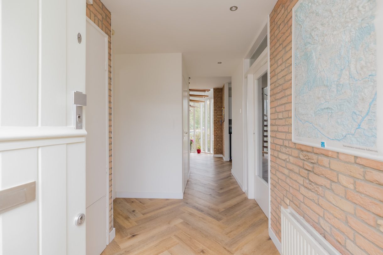 Te koop: Foto Woonhuis aan de Langeweg 86 in Roelofarendsveen