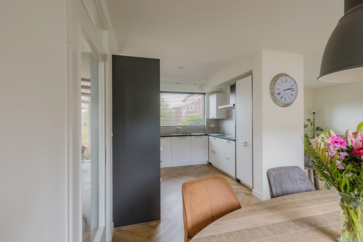 Te koop: Foto Woonhuis aan de Langeweg 86 in Roelofarendsveen