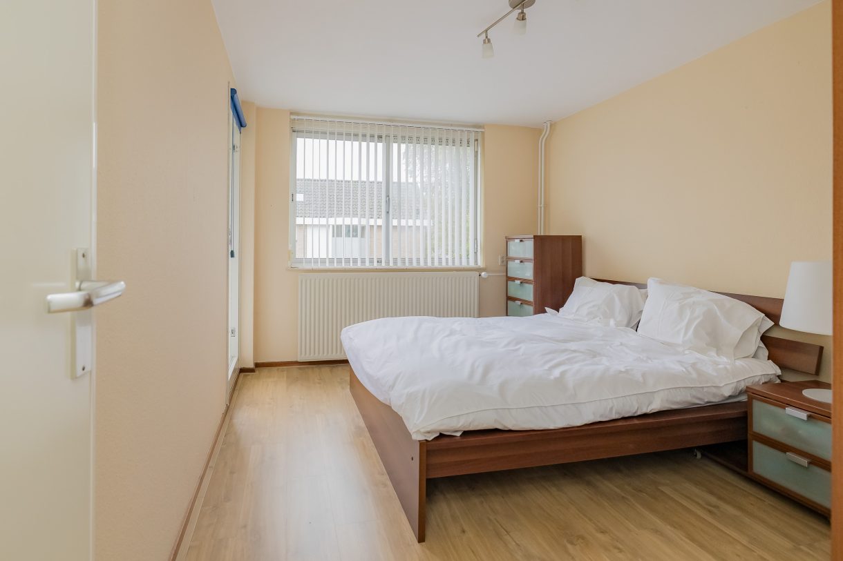 Te koop: Foto Woonhuis aan de Langeweg 86 in Roelofarendsveen