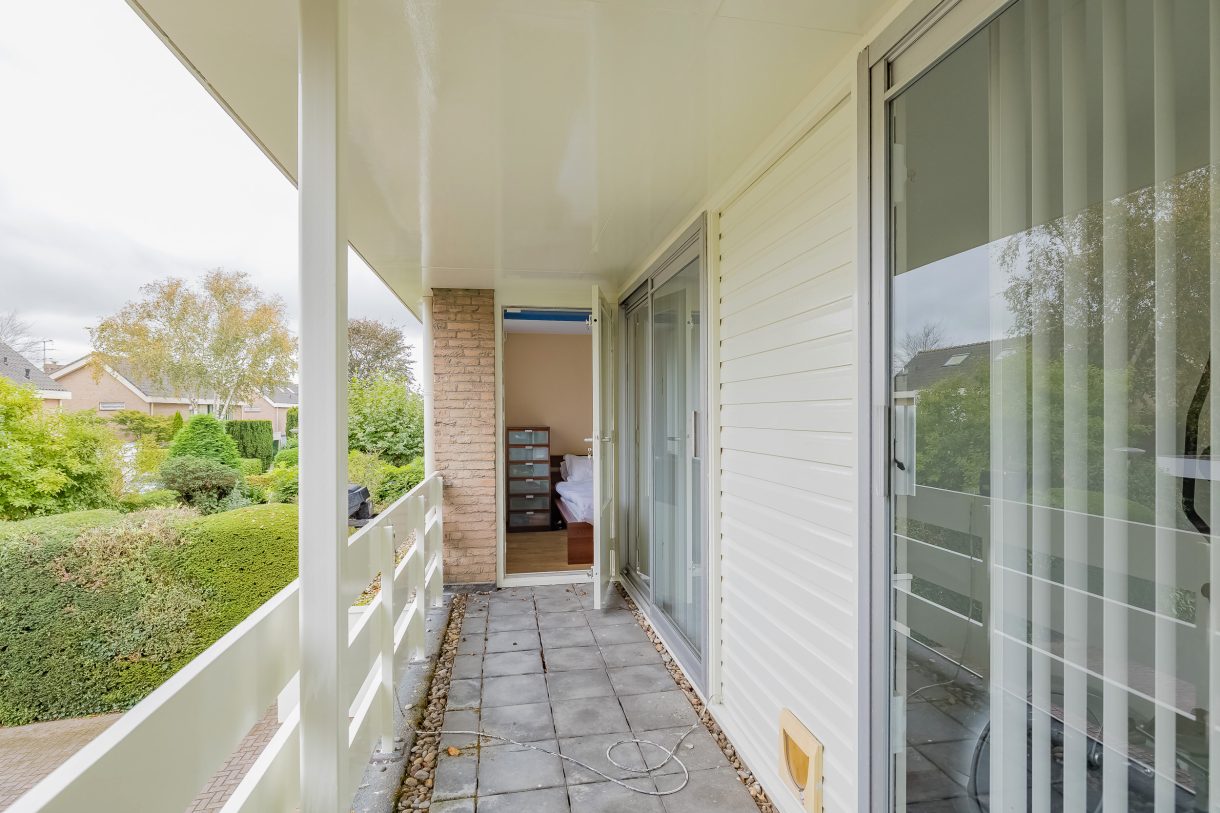 Te koop: Foto Woonhuis aan de Langeweg 86 in Roelofarendsveen