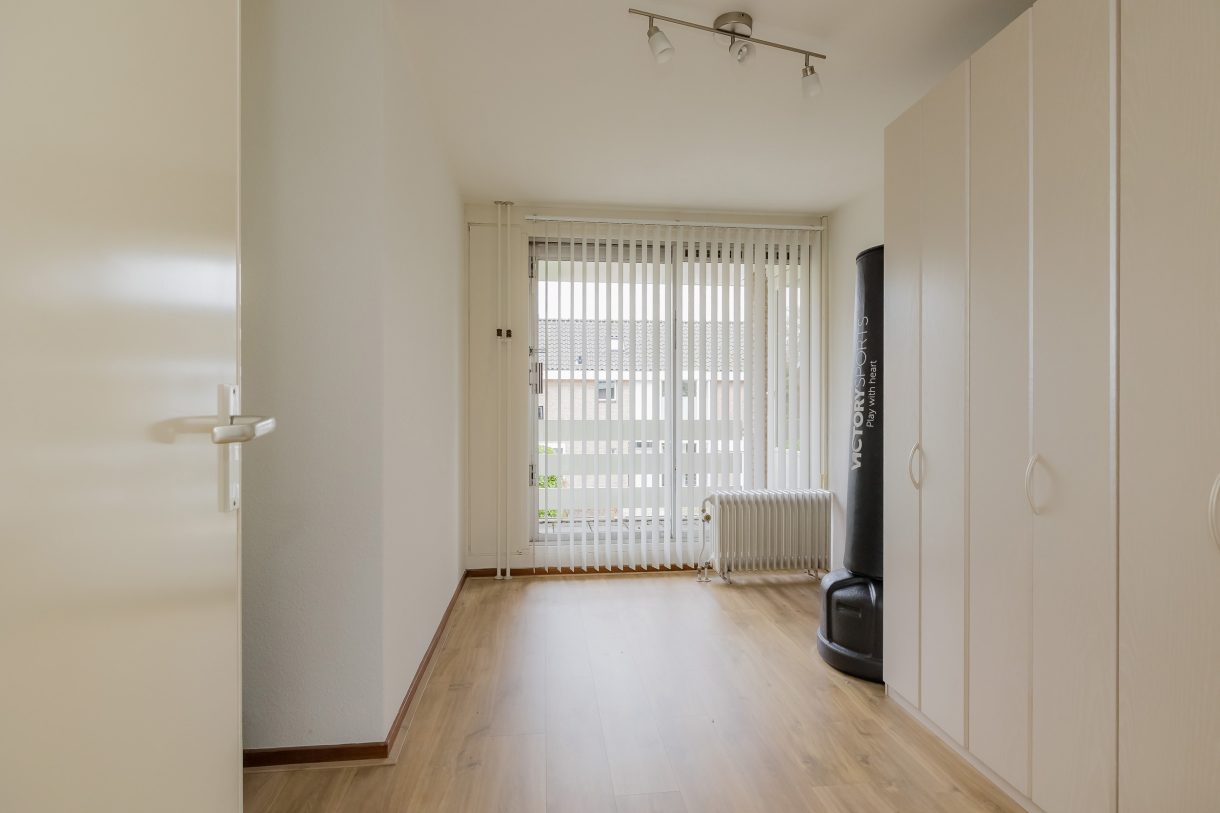 Te koop: Foto Woonhuis aan de Langeweg 86 in Roelofarendsveen