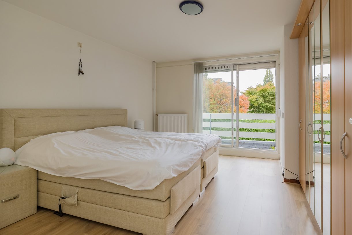 Te koop: Foto Woonhuis aan de Langeweg 86 in Roelofarendsveen