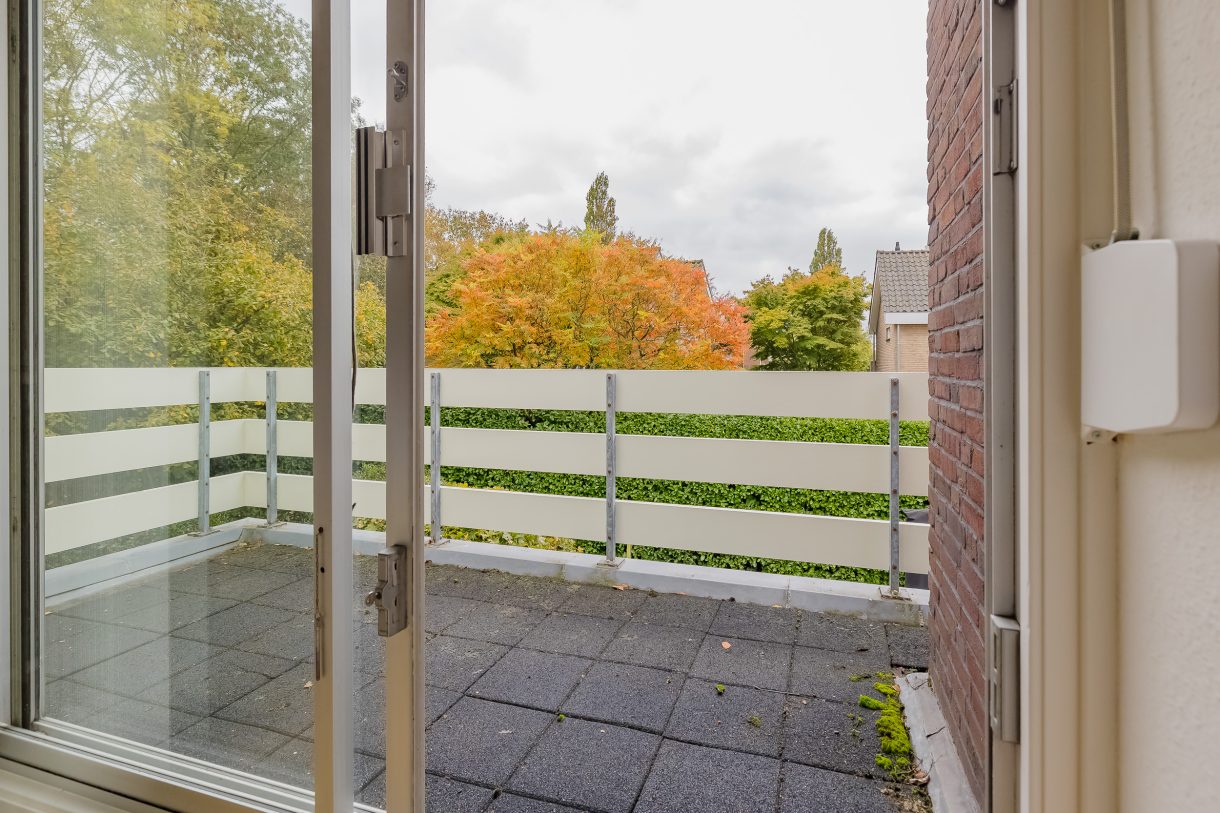 Te koop: Foto Woonhuis aan de Langeweg 86 in Roelofarendsveen