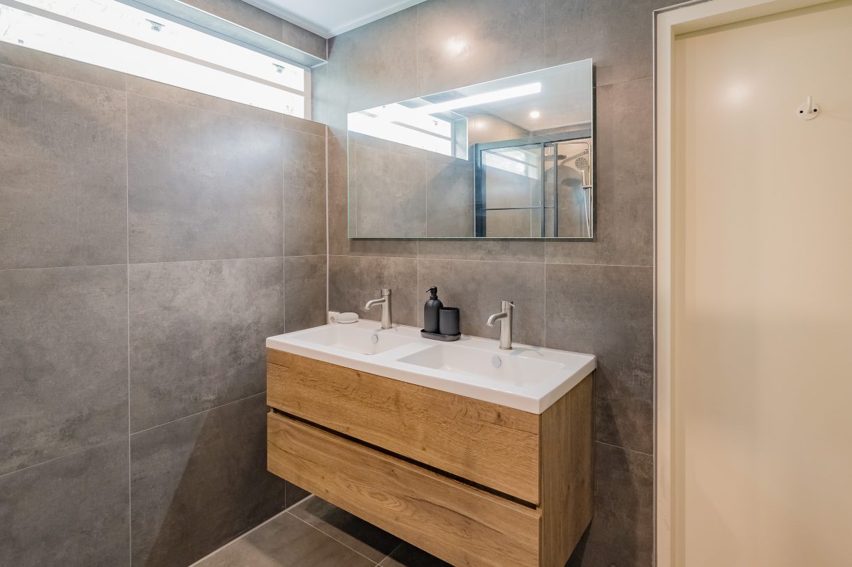 Te koop: Foto Woonhuis aan de Langeweg 86 in Roelofarendsveen