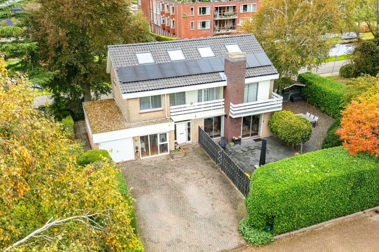 Te koop: Foto Woonhuis aan de Langeweg 86 in Roelofarendsveen