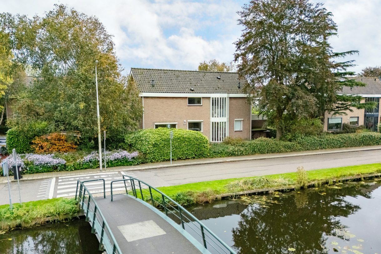 Te koop: Foto Woonhuis aan de Langeweg 86 in Roelofarendsveen